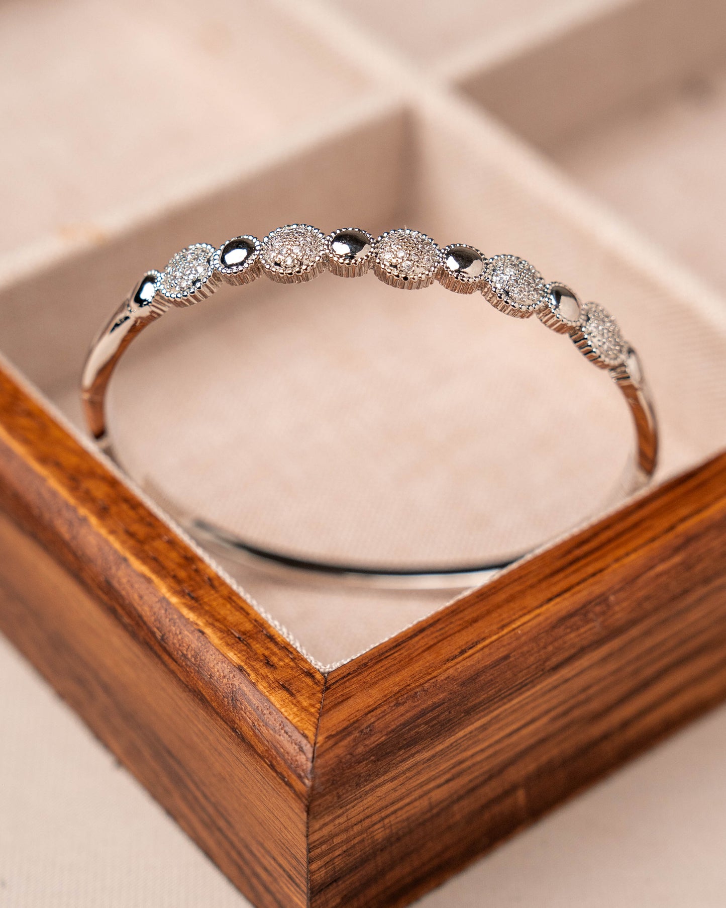 Eluana Armreif bracelet