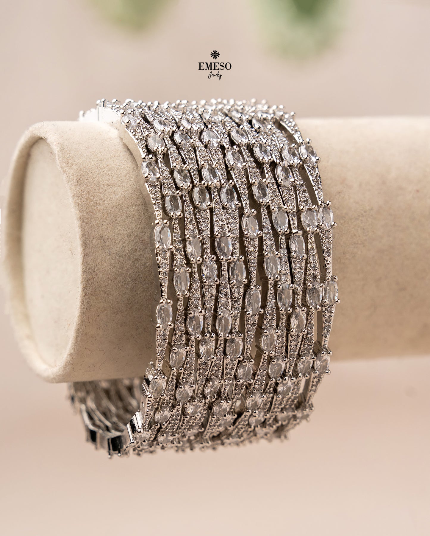 Pair Traditional Bangles EDB0017 (Image 6 pair)
