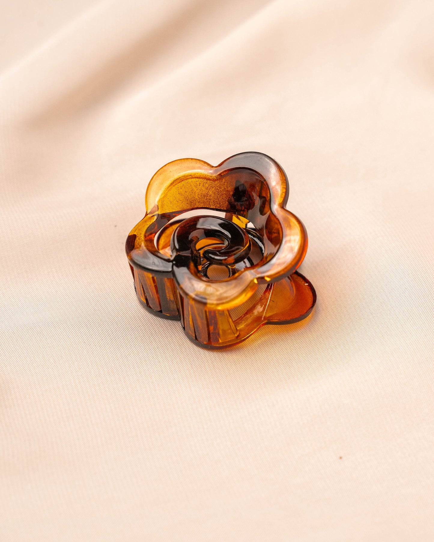 Claw clips