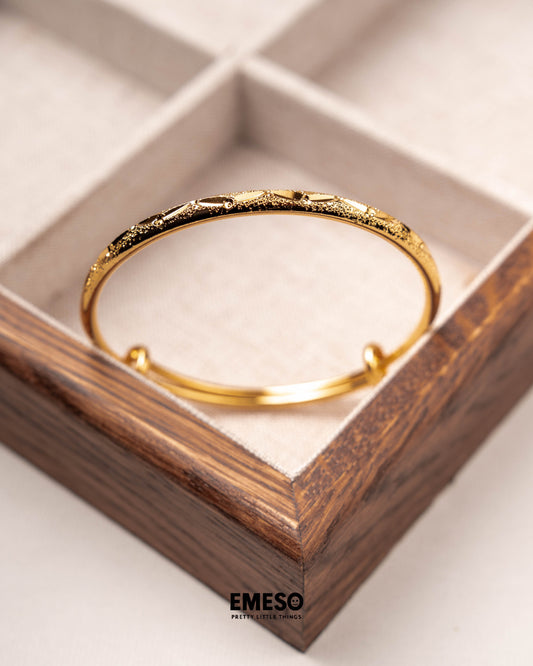 Classical Smooth Gold Color Adjustable Bracelet