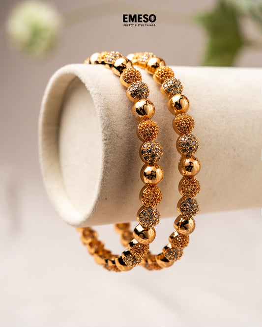 Charming Unique Design Bangle