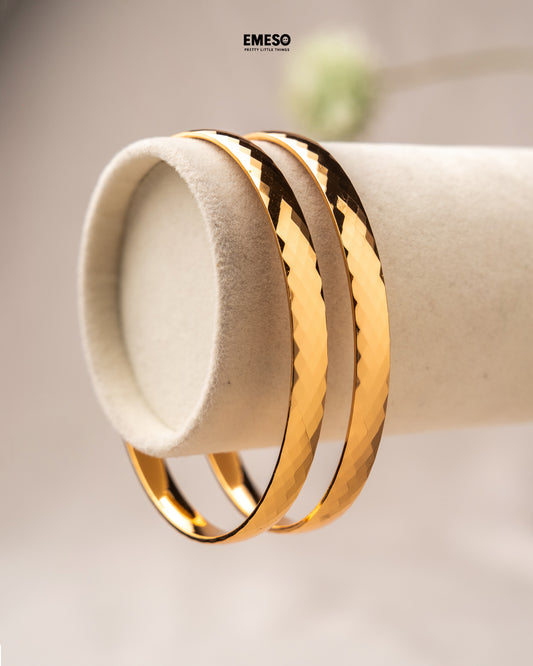 Shining Jewel Brass Gold Plated Bangles