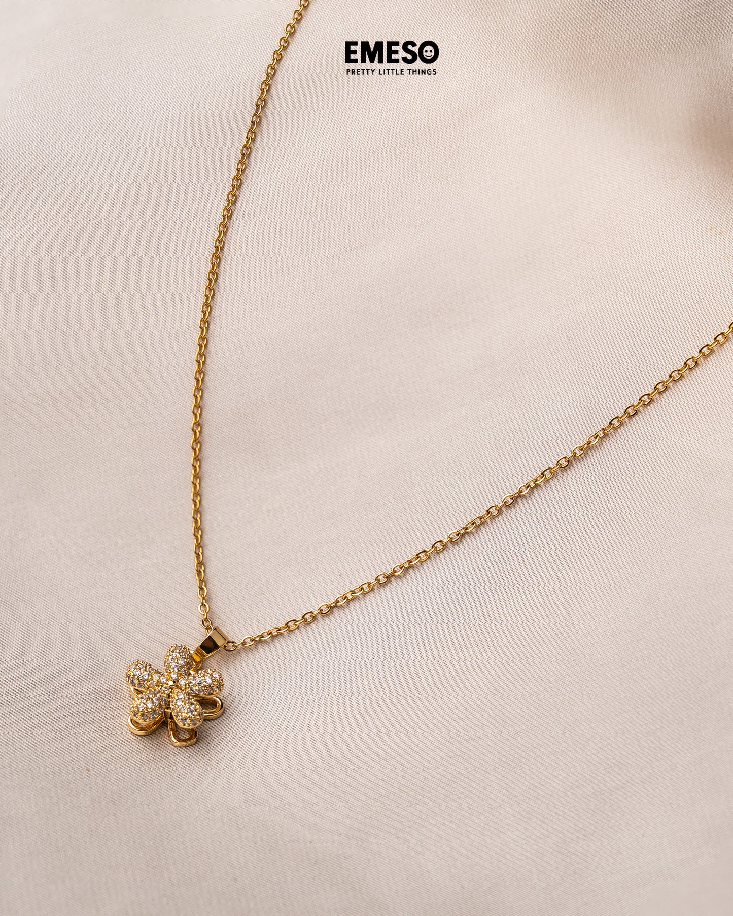 Sparkling Flower Pendant