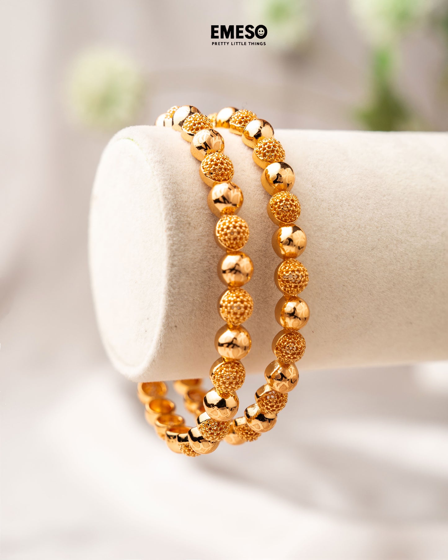 Luminous Design Bangles white