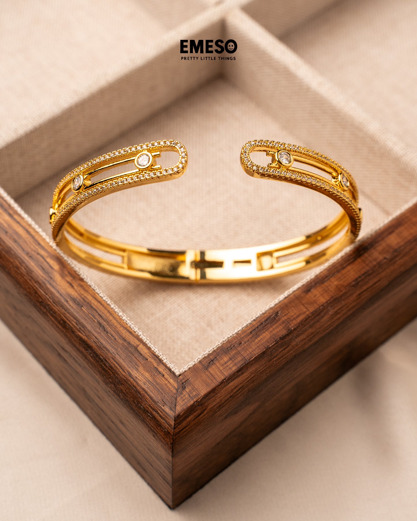 Bracelet