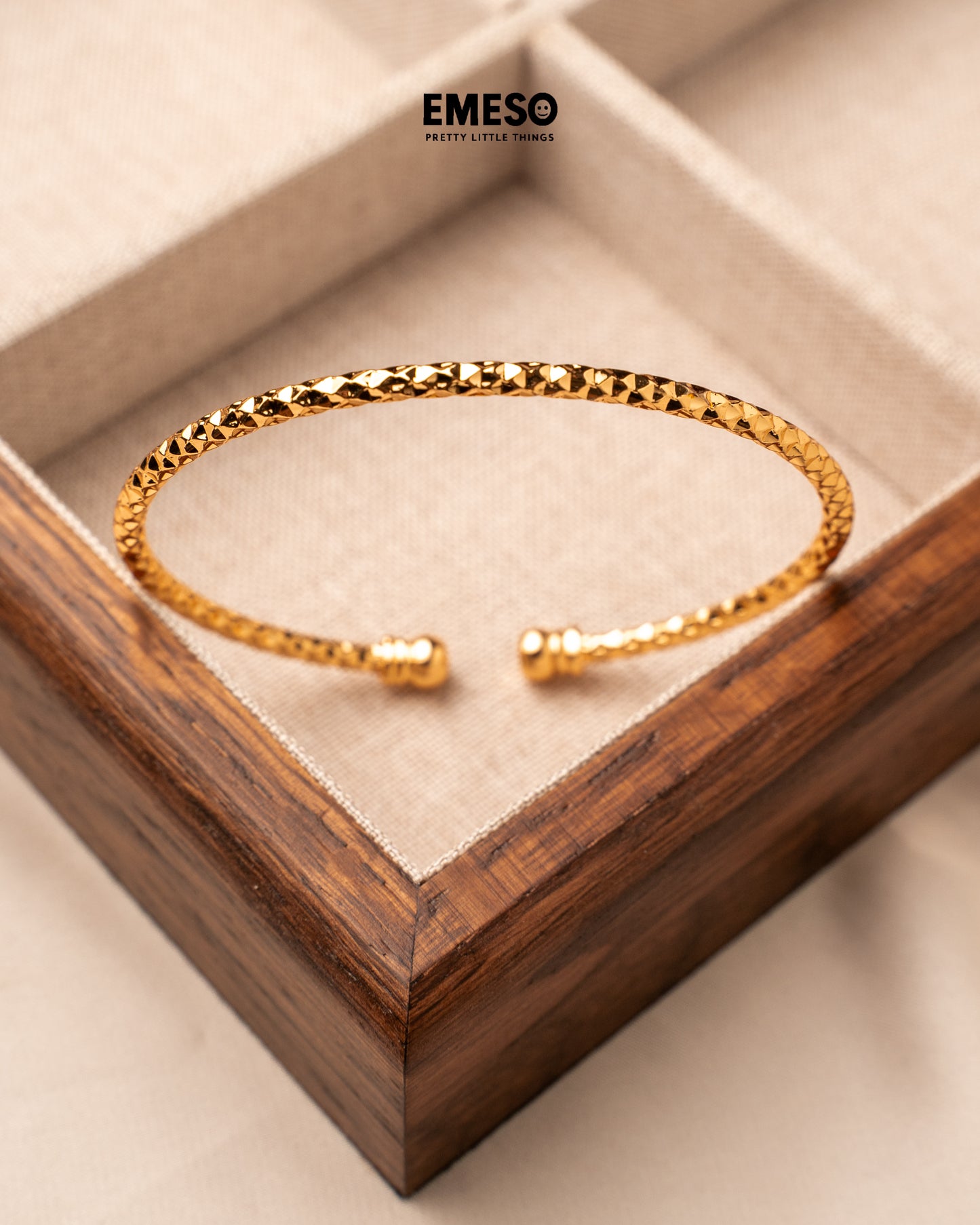 Bracelet