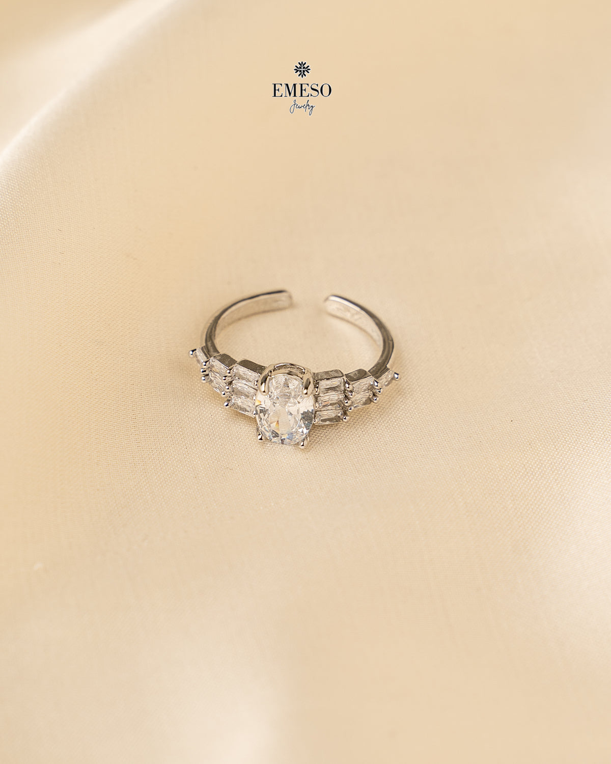 Finger Ring EDR0970